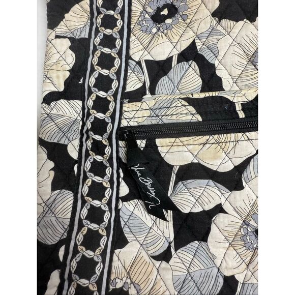 Vera Bradley Camelia Hipster Crossbody Bag Quilted Black Gray Flower Pattern - Picture 2 of 14